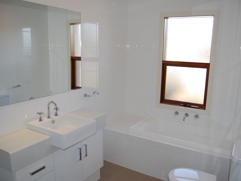 18-18A-18B Keynes Avenue, Warradale SA 5046