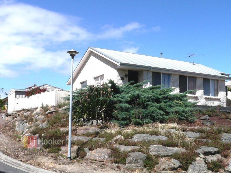 2 Grandview Court, Aberfoyle Park SA 5159