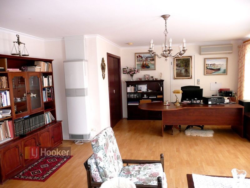 2 Grandview Court, Aberfoyle Park SA 5159