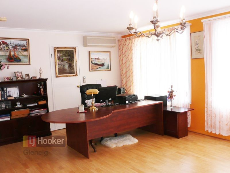 2 Grandview Court, Aberfoyle Park SA 5159