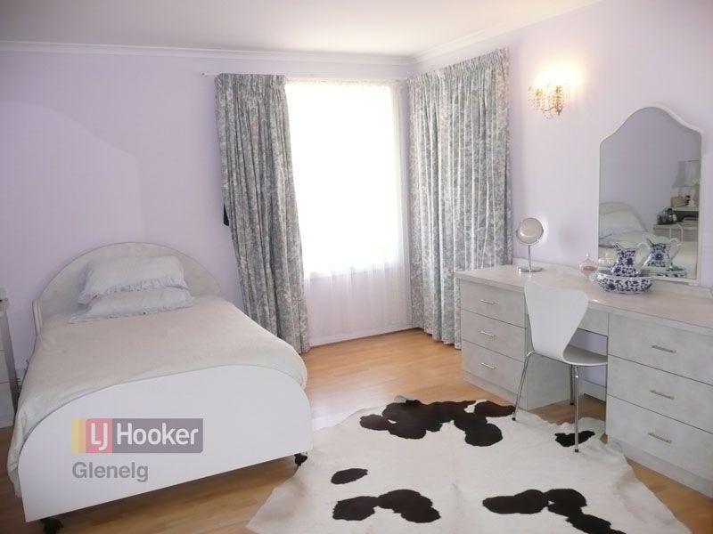 2 Grandview Court, Aberfoyle Park SA 5159