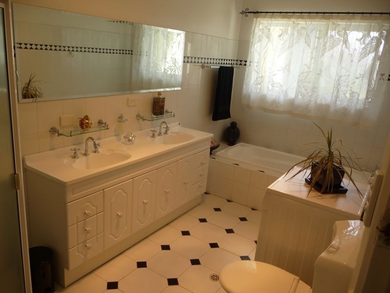 26 Gowrie Avenue, Glengowrie SA 5044