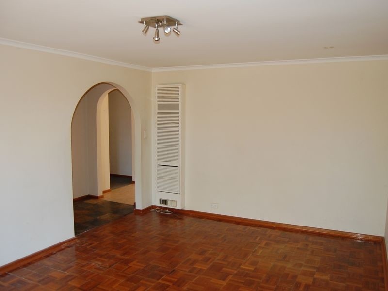 91 Kenihans Road, Happy Valley SA 5159