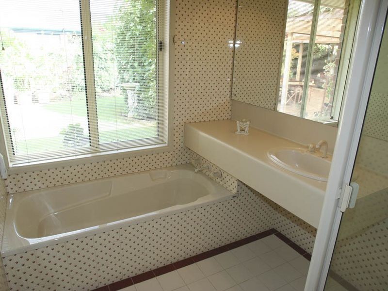 20 Lord Howe Avenue, Oakden SA 5086