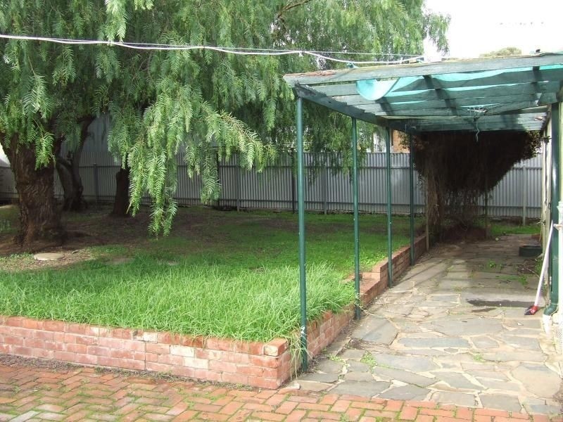 1 Edison Road, Bedford Park SA 5042