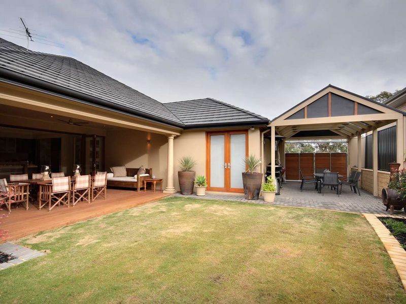 2 Sugar Court, Flagstaff Hill SA 5159