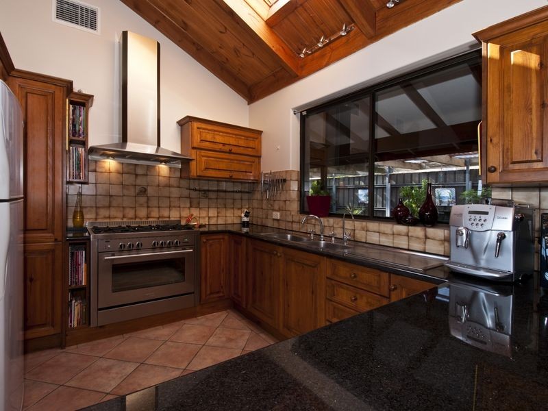 40 Highland Drive, Bellevue Heights SA 5050