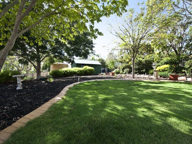 40 Highland Drive, Bellevue Heights SA 5050