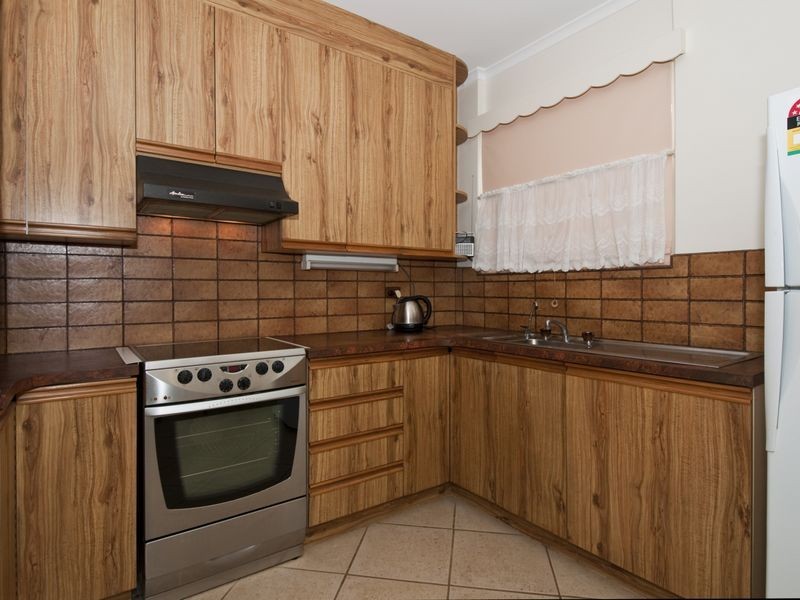 18 Tilbrook Crescent, South Brighton SA 5048