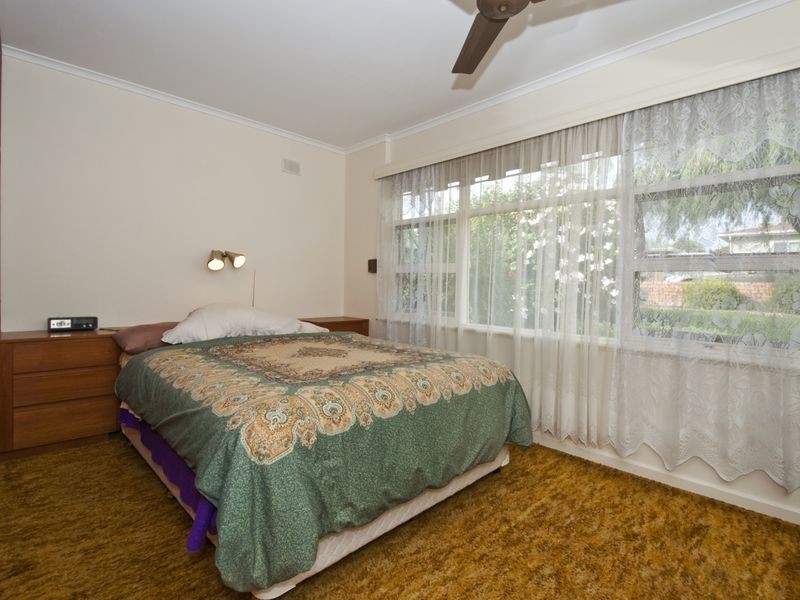 18 Tilbrook Crescent, South Brighton SA 5048