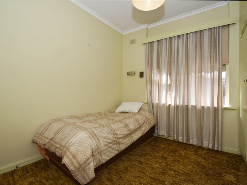 18 Tilbrook Crescent, South Brighton SA 5048