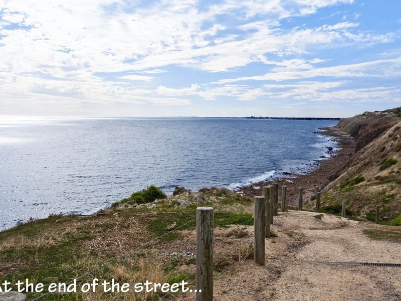 32 Kurnabinna Terrace, Hallett Cove SA 5158