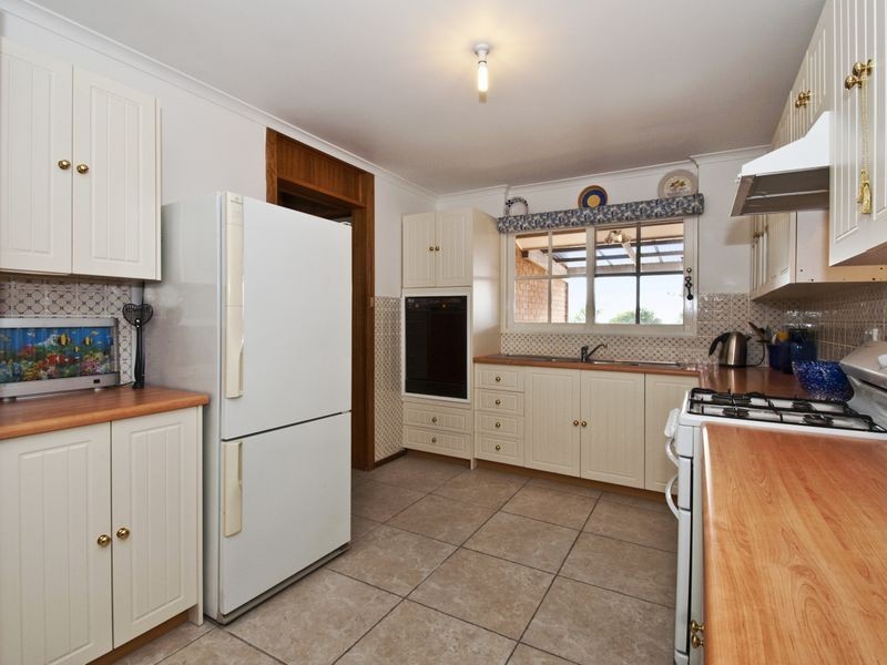 32 Kurnabinna Terrace, Hallett Cove SA 5158