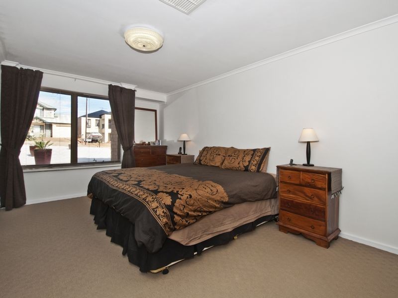 32 Kurnabinna Terrace, Hallett Cove SA 5158