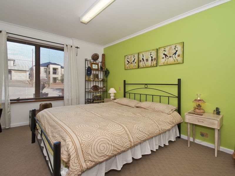 32 Kurnabinna Terrace, Hallett Cove SA 5158
