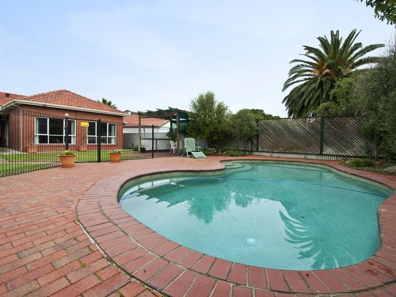 8 Brooklyn Avenue, Glenelg North SA 5045