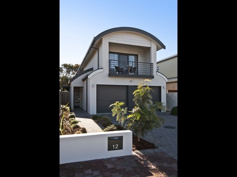 12 Clovelly Avenue, Glenelg North SA 5045
