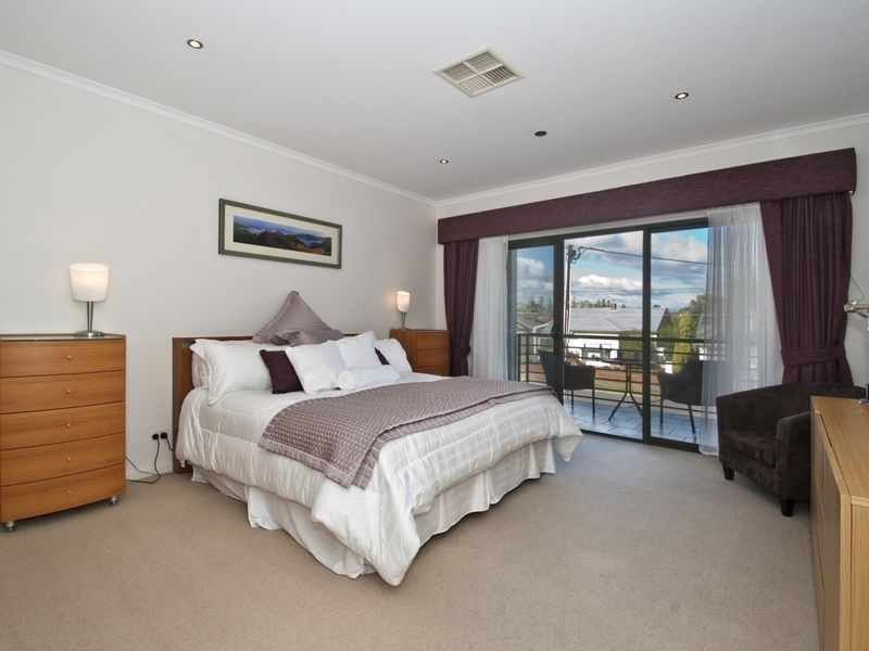 12 Clovelly Avenue, Glenelg North SA 5045