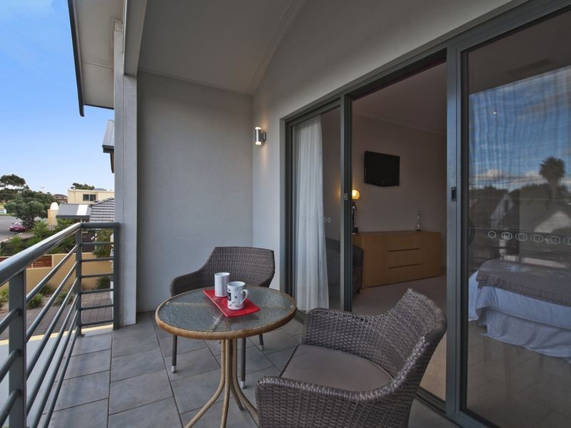 12 Clovelly Avenue, Glenelg North SA 5045