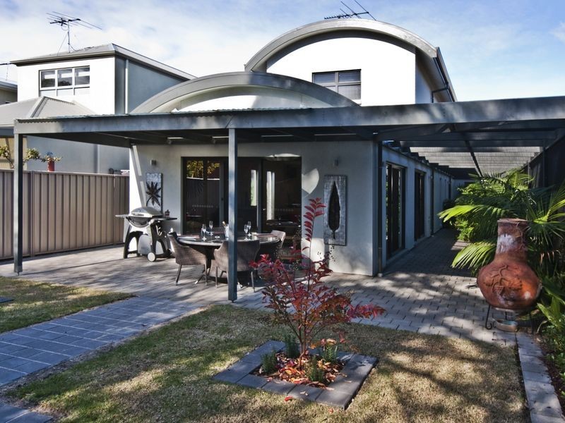 12 Clovelly Avenue, Glenelg North SA 5045