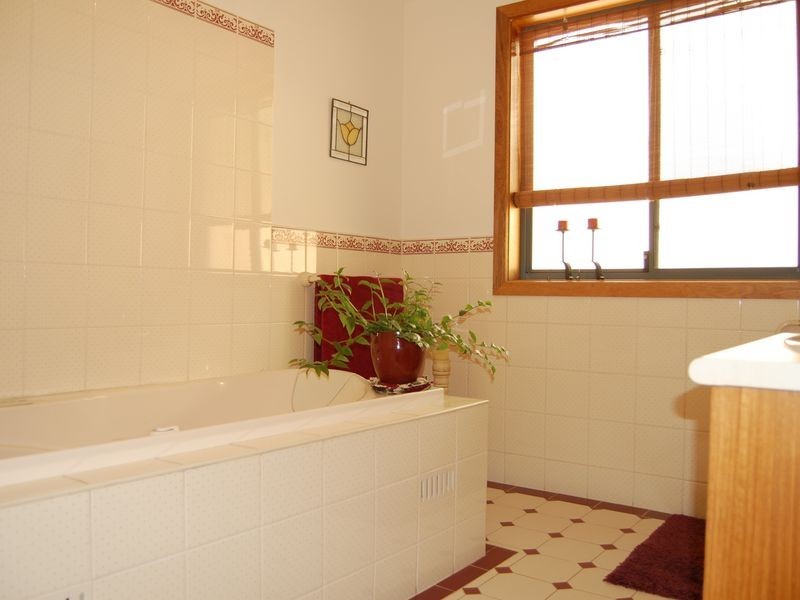 16 Cedar Avenue, Blackwood SA 5051