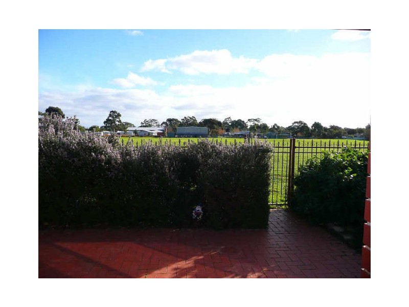 1 Arnold Drive, Mitchell Park SA 5043