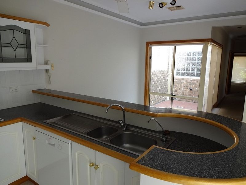 4b Bellevue Terrace, Hove SA 5048