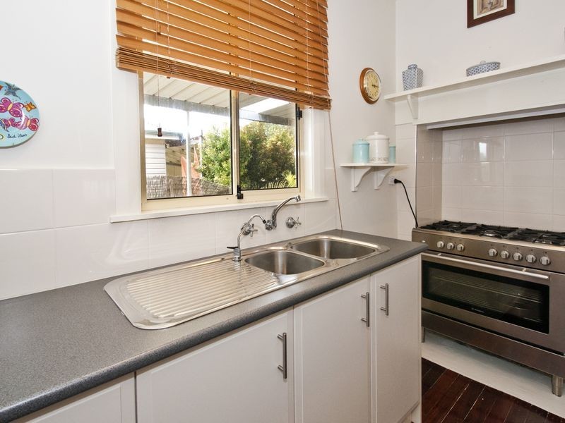 29 Neath Avenue, Dover Gardens SA 5048