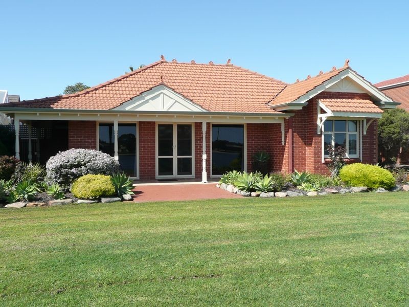 27 Lord Hobart Way, West Lakes SA 5021
