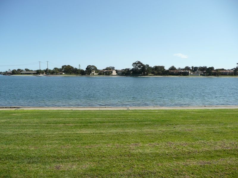 27 Lord Hobart Way, West Lakes SA 5021