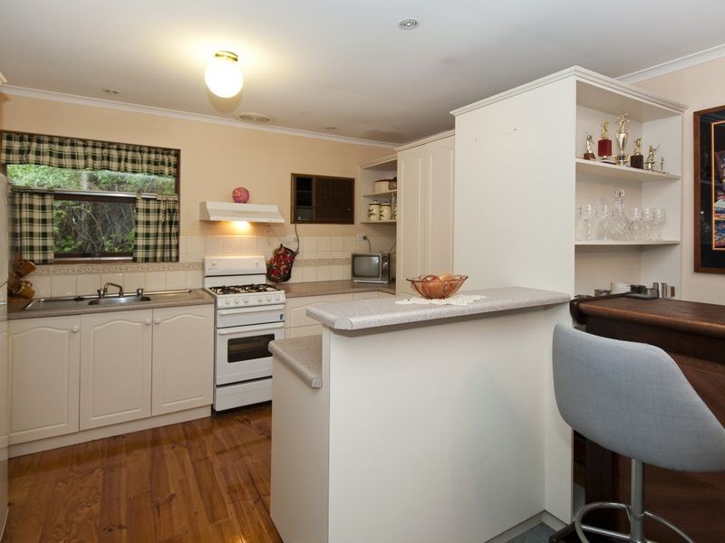 42 Karoona Cres, Seacombe Heights SA 5047