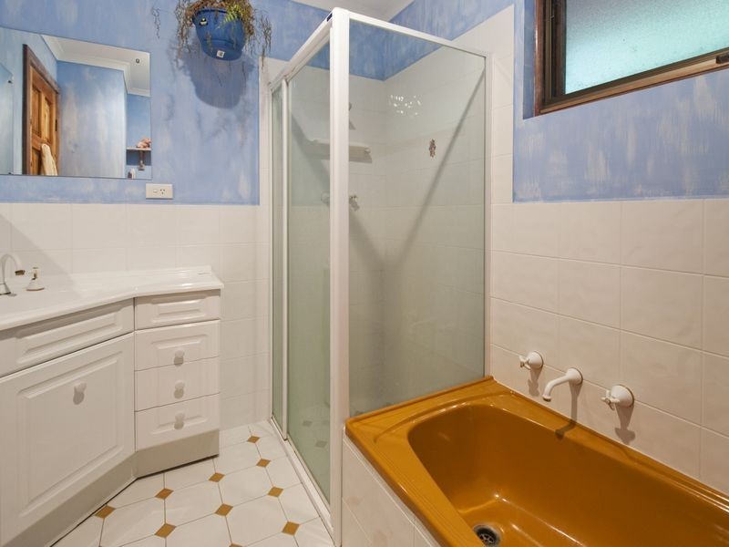 42 Karoona Cres, Seacombe Heights SA 5047