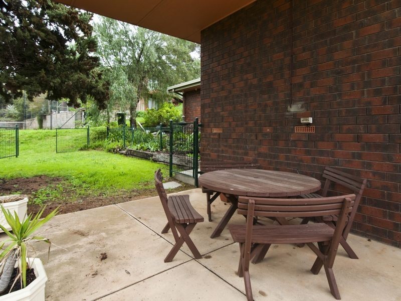 42 Karoona Cres, Seacombe Heights SA 5047