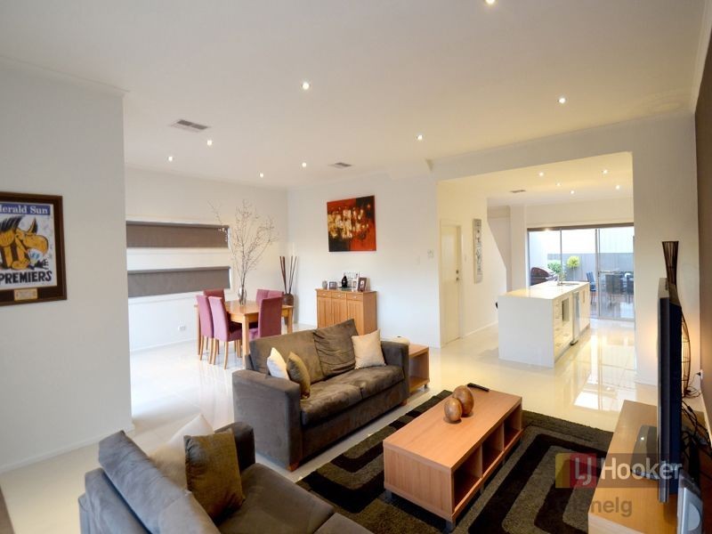 11 Barton Avenue, Kingston Park SA 5049