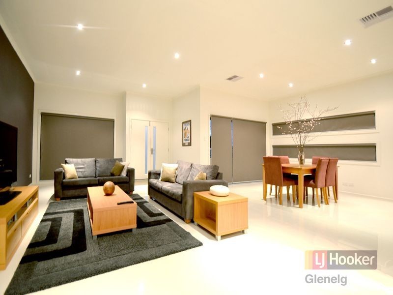 11 Barton Avenue, Kingston Park SA 5049