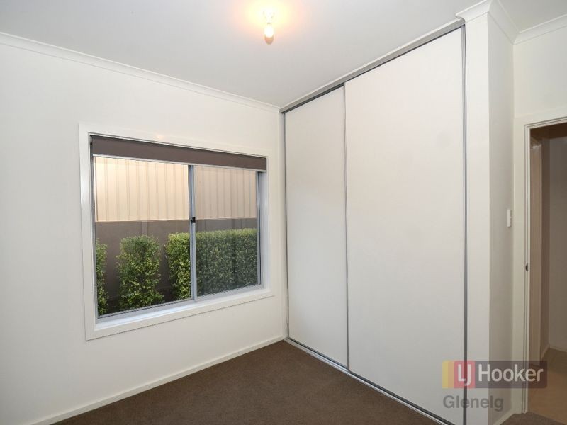 11 Barton Avenue, Kingston Park SA 5049