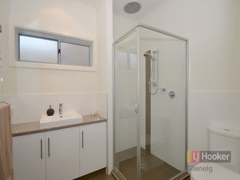 11 Barton Avenue, Kingston Park SA 5049