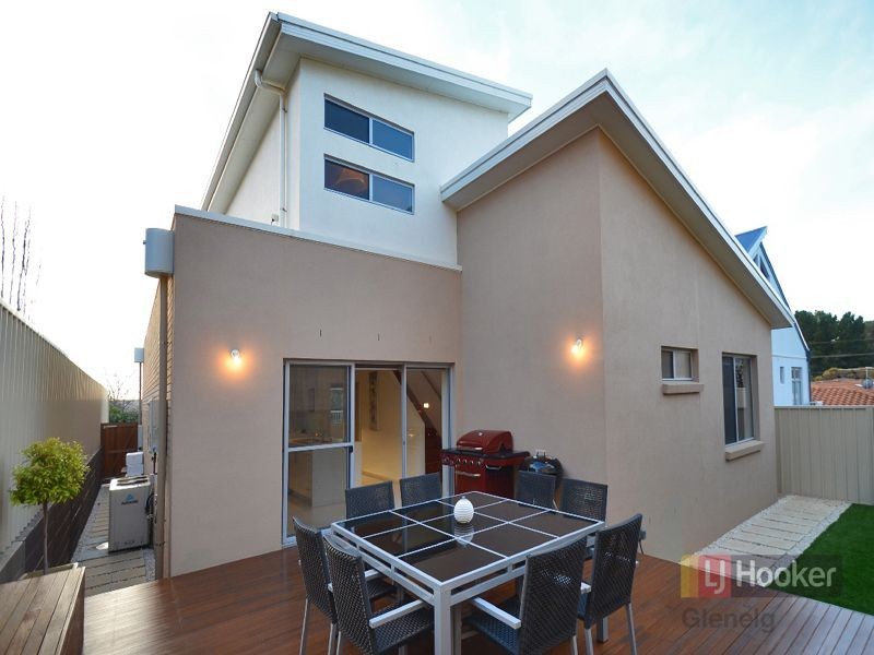 11 Barton Avenue, Kingston Park SA 5049