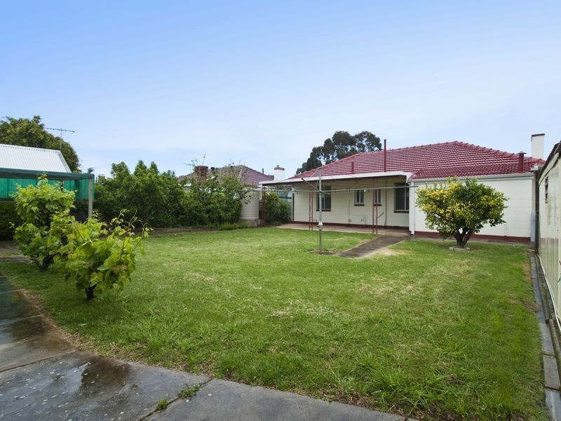 7 Lincoln Ave, Warradale SA 5046