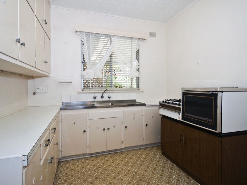7 Lincoln Ave, Warradale SA 5046