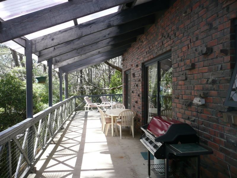 11 Rossiter Road, Stirling SA 5152