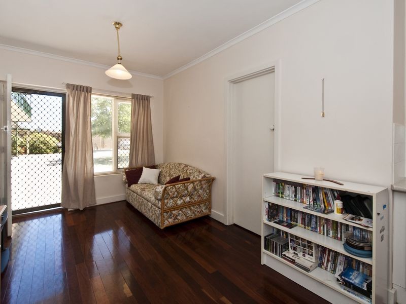 5/8A Jervois Street, Glenelg North SA 5045