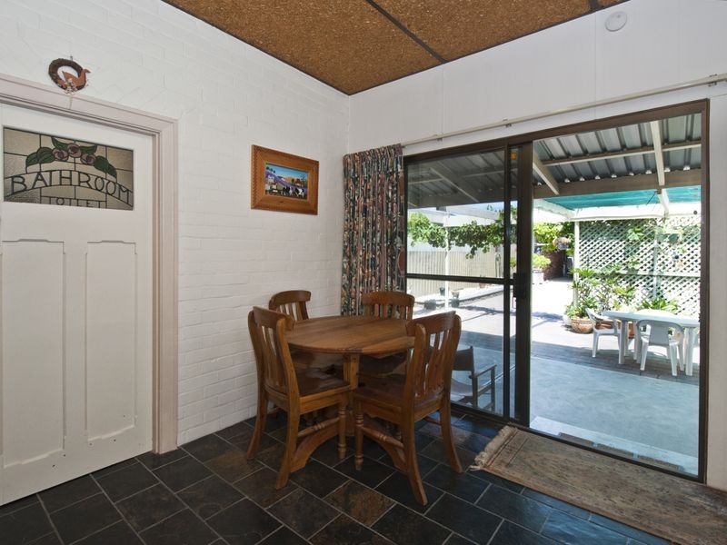 21 Roberts Street, Birkenhead SA 5015