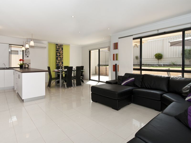 4 Antonio Street, Huntfield Heights SA 5163