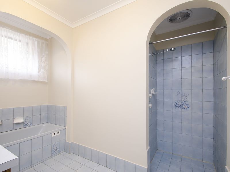 2 Sir Claud Gibb Street, North Haven SA 5018