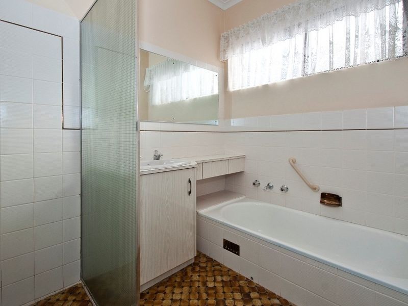 1/1A Kearnes Road, Oaklands Park SA 5046