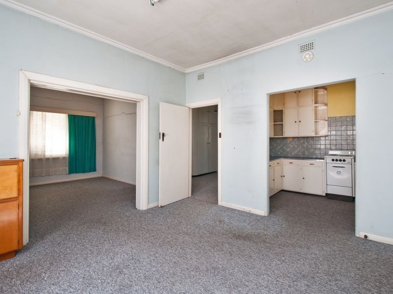 30 Surrey Road, Keswick SA 5035
