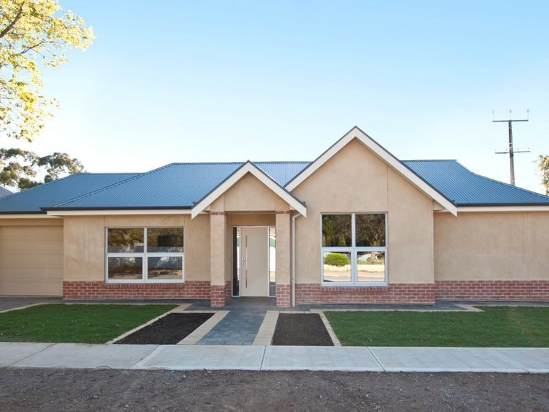 14B & 14C Bowaka Street, Park Holme SA 5043