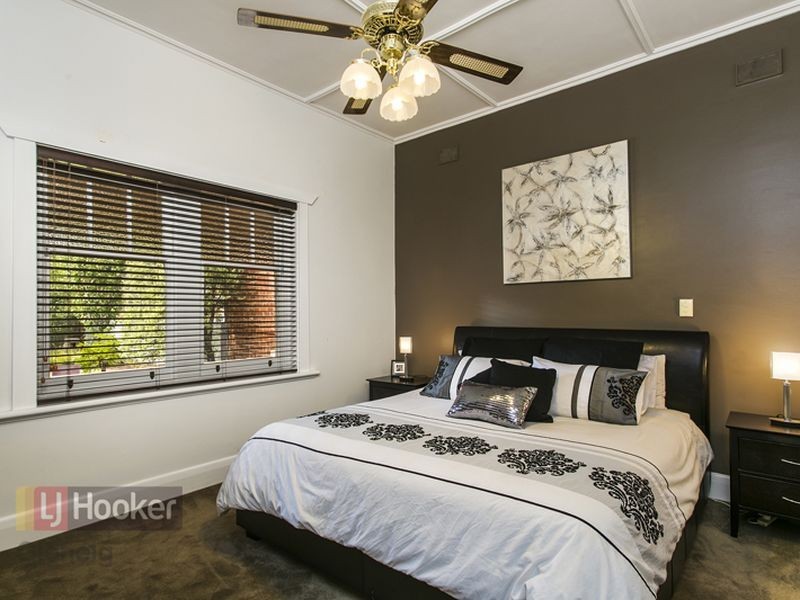 8 Gore Street, Glenelg North SA 5045