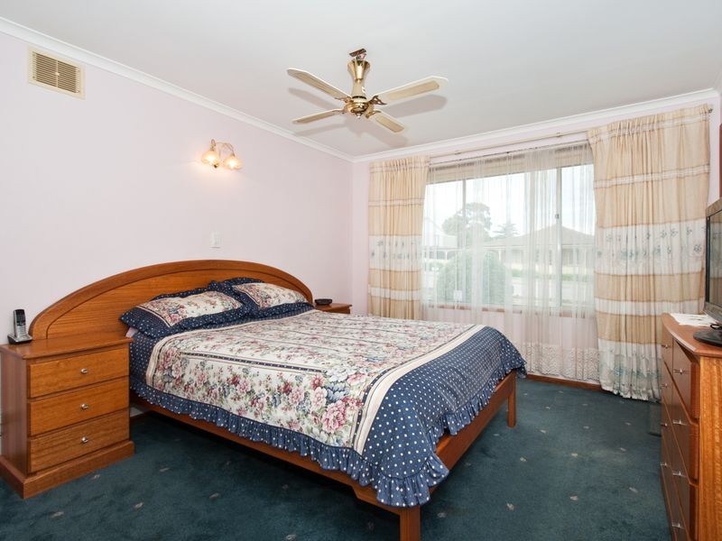 4 Mathoura Street, Sheidow Park SA 5158